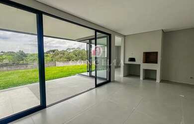 Imagem: A casa em condomínio possui 3 Dormitórios, 5 Banheiros, 5