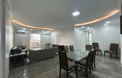 Imagem: O apartamento possui 3 Dormitórios, 3 Banheiros, 2 Vagas na