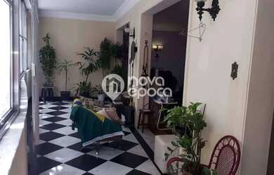 Imagem: O apartamento possui 3 Dormitórios, 4 Banheiros, 1 Vaga na