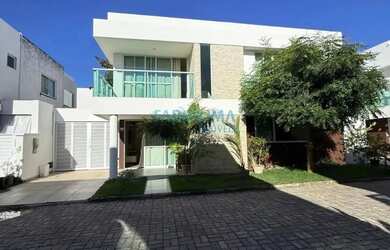 Imagem: A casa em condomínio possui 4 Dormitórios, 4 Banheiros, 2