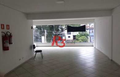 Imagem: O depósito possui 1 Vaga na garagem e 100m² de Área e está