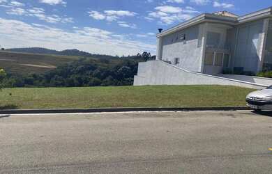 Imagem: O terreno possui 575m² de Área e está localizado em Paiol