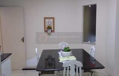 Imagem: A casa possui 3 Dormitórios, 1 Banheiro, 1 Vaga na garagem