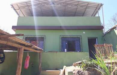 Imagem: A casa possui 2 Dormitórios, 1 Banheiro e 459m² de Área e