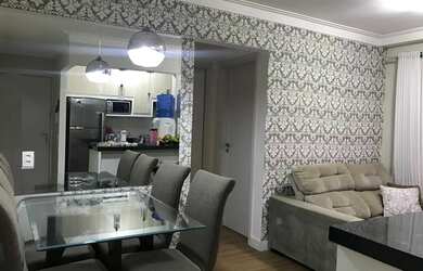 Imagem: O apartamento possui 2 Dormitórios, 1 Banheiro, 1 Vaga na garagem