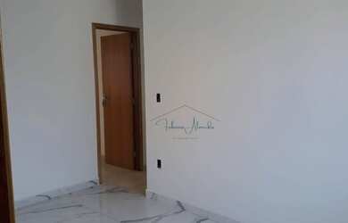 Imagem: A casa possui 2 Dormitórios, 1 Banheiro, 1 Vaga na garagem