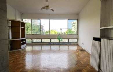 Imagem: O apartamento possui 3 Dormitórios, 2 Banheiros, 1 Vaga na