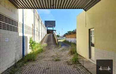 Imagem 4: Terreno plano no Carianos em frente ao antigo aeroporto Hercílio Luz