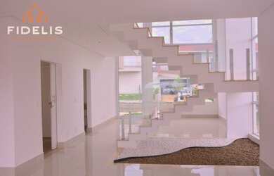 Imagem: A casa em condomínio à venda possui 3 Dormitórios, 2 Banheiros