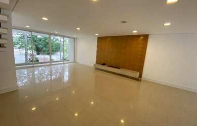 Imagem 8: MARAVILHOSA CASA EM CONDOMÍNIO FECHADO