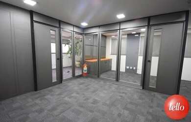 Imagem: O depósito possui 3 Vagas na garagem, 150m² de Área e está