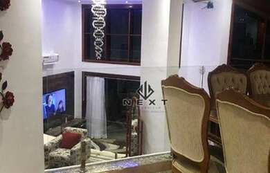 Imagem: A casa em condomínio possui 4 Dormitórios, 5 Banheiros, 4