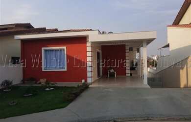 Imagem: A casa em condomínio possui 2 Dormitórios, 4 Banheiros, 5