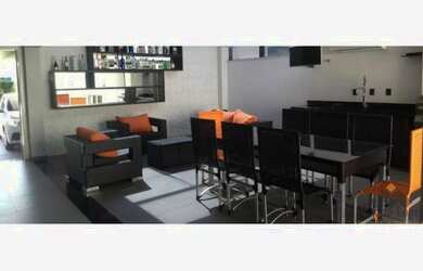 Imagem: A casa em condomínio possui 4 Dormitórios, 3 Banheiros, 4