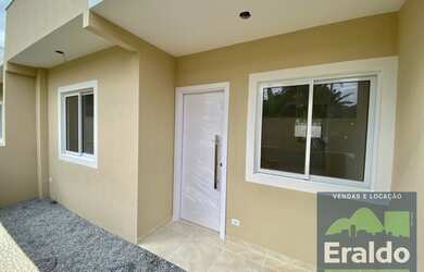 Imagem: A casa possui 2 Dormitórios, 1 Banheiro, 1 Vaga na garagem