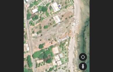 Imagem: O terreno possui 3.560m² de Área e está localizado em Arembepe