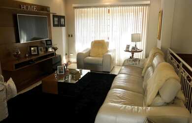 Imagem 7: Linda casa em condomínio de alto padrão na Granja Viana