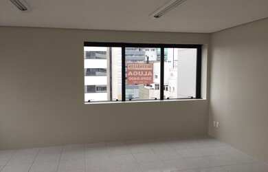 Imagem 2: BENTOALVES aluga Sala aérea, em frente ao Villagio Shopping - Caxias...