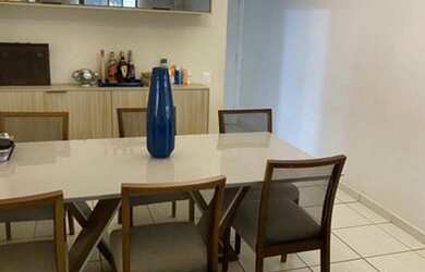 Imagem: O apartamento possui 3 Dormitórios, 2 Banheiros, 1 Vaga na