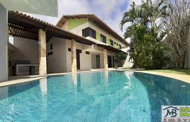 Imagem: A casa em condomínio possui 5 Dormitórios, 5 Banheiros, 4