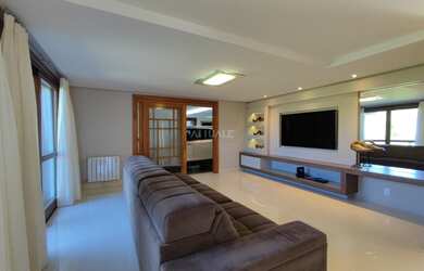 Imagem 10: Casa Cinamomos. Varanda, 523m² de Área, 4 Vagas na garageme4 Dormitórios