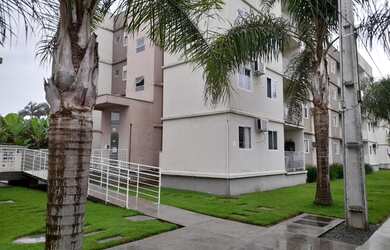 Imagem: O apartamento possui 2 Dormitórios, 1 Banheiro, 1 Vaga na garagem