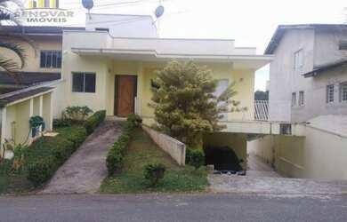 Imagem: A casa em condomínio possui 4 Dormitórios, 5 Banheiros, 2