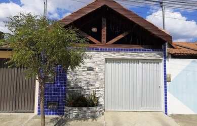 Imagem: A casa possui 2 Dormitórios, 1 Banheiro, 70m² de Área e