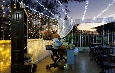 Imagem: A casa possui 4 Dormitórios, 5 Banheiros, 4 Vagas na garagem