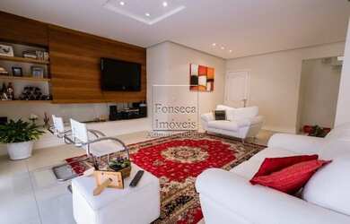 Imagem: O apartamento possui 3 Dormitórios, 1 Banheiro, 2 Vagas na