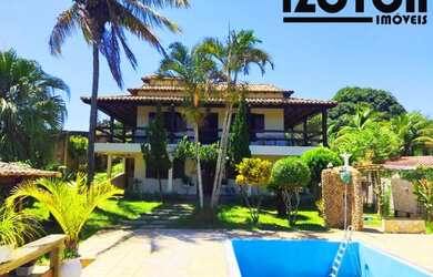 Imagem: A casa possui 5 Dormitórios, 5 Banheiros, 2 Vagas na garagem