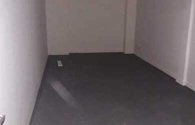 Imagem: O depósito possui 1 Vaga na garagem, 28m² de Área e está