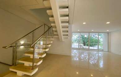 Imagem 2: MARAVILHOSA CASA EM CONDOMÍNIO FECHADO