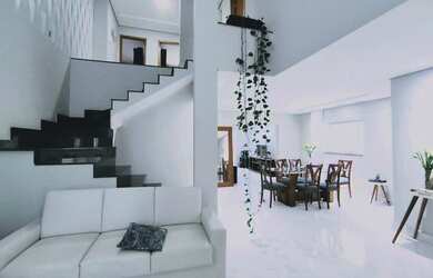 Imagem: A casa possui 5 Dormitórios, 5 Banheiros, 5 Vagas na garagem