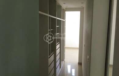 Imagem 7: GRANDE OPORTUNIDADE CASA REFORMADA MARAVILHOSA NO CONDOMINIO VILLAGIO...