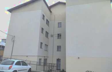 Imagem: O apartamento possui 2 Dormitórios, 1 Banheiro, 1 Vaga na garagem