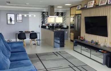 Imagem: O apartamento possui 3 Dormitórios, 3 Banheiros, 2 Vagas na