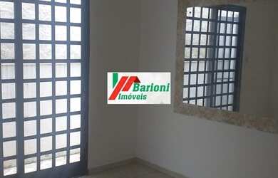 Imagem: A casa possui 2 Dormitórios, 1 Banheiro, 90m² de Área e