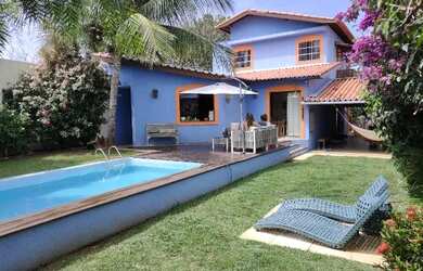 Imagem: A casa em condomínio possui 3 Dormitórios, 3 Banheiros, 3