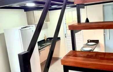 Imagem: A kitnet possui 1 Dormitório, 1 Banheiro e Imóvel mobiliado