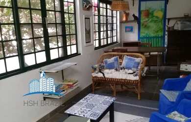 Imagem: A casa possui 5 Dormitórios, 5 Banheiros, 1 Vaga na garagem