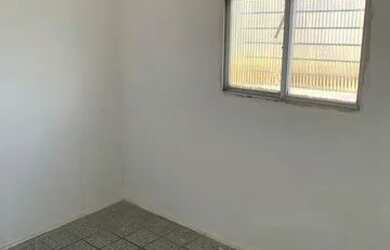 Imagem: O apartamento possui 2 Dormitórios, 1 Banheiro e está localizado