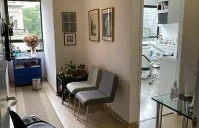 Imagem: O depósito para alugar possui 1 Vaga na garagem e 31m² de