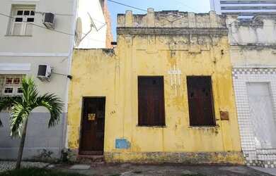 Imagem: A casa possui 2 Dormitórios, 1 Banheiro e 103m² de Área e