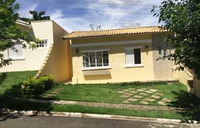 Imagem 1: GRANDE OPORTUNIDADE CASA REFORMADA MARAVILHOSA NO CONDOMINIO VILLAGIO...