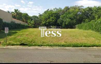 Imagem: O terreno possui 980m² de Área e está localizado em Jardim