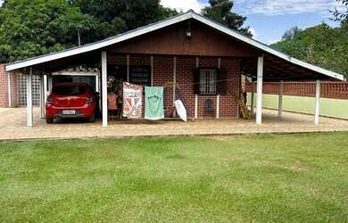 Imagem: A chácara possui 2.325m² de Área e está localizado em Vila