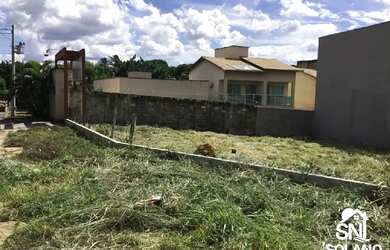 Imagem: O terreno à venda possui e está localizado em Cidade Vera