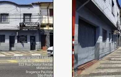 Imagem: A casa possui 4 Dormitórios, 1 Banheiro, 1 Vaga na garagem