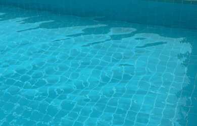 Imagem 1: Condomínio fechado. Piscina, Churrasqueira, 50.000m² de Áreae1 Vaga...